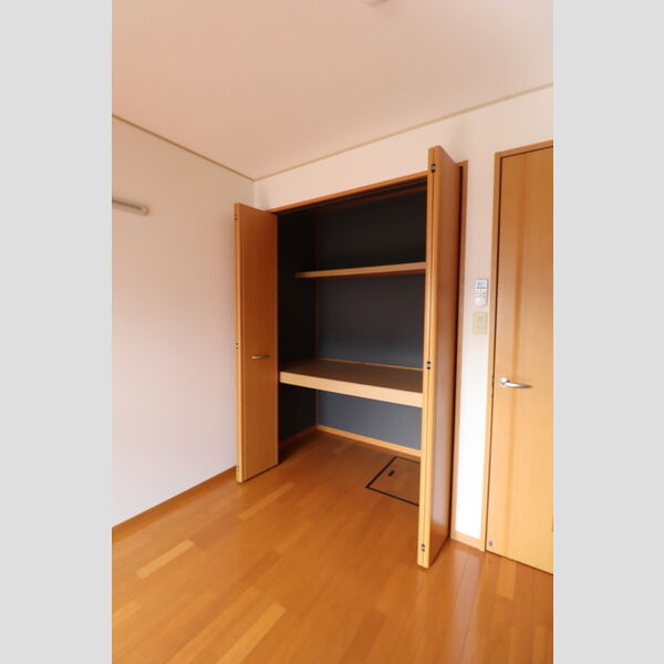 Kークロッシング203号室 物入