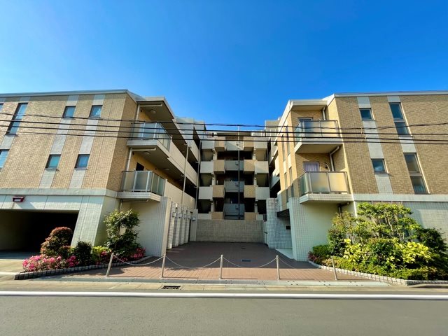 レジディア武蔵小杉4階 外観