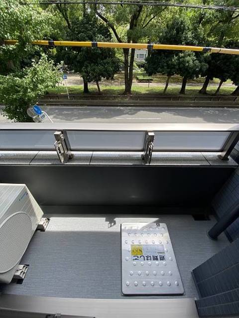 ガーラ・ステーション横濱大通り公園 落ち着いた時間を過ごせるバルコニーです