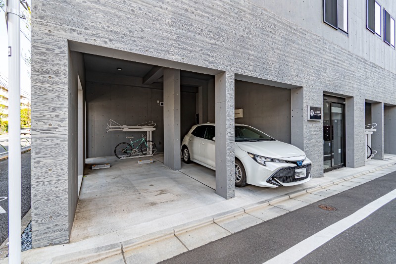 AKATSUKIレジデンス美好町 駐車場