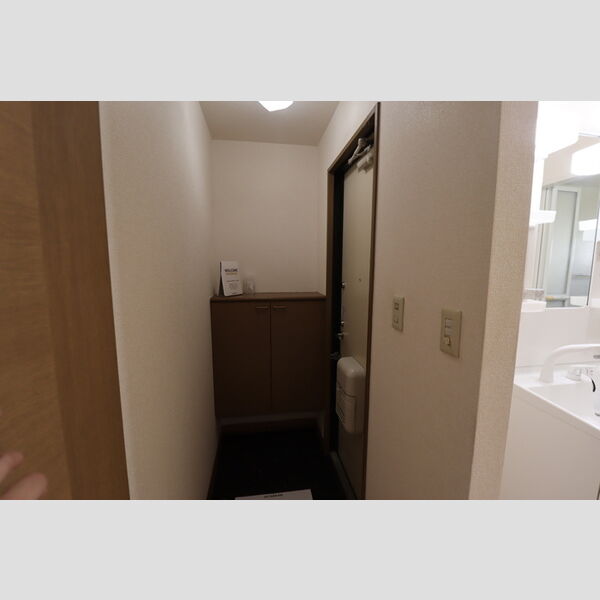 サンライズヒル　AB 玄関