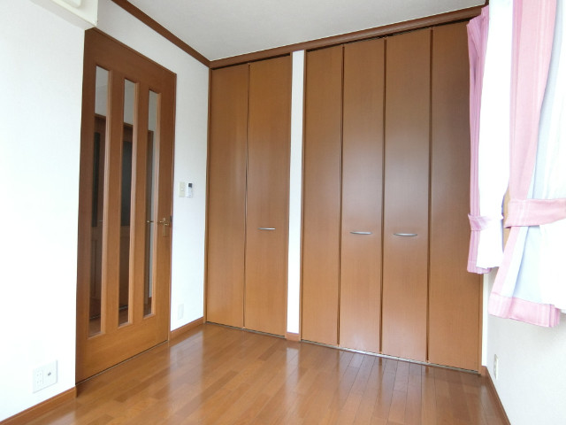 元郷一丁目貸家 1階洋室