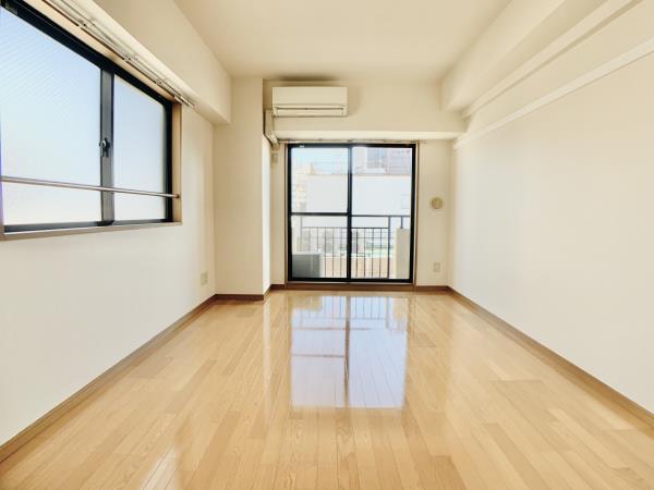 北品川アパートメント リビング