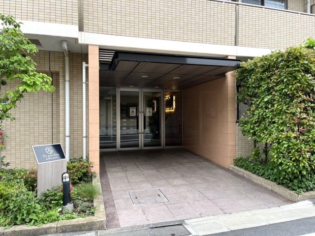 Ｔ’ｓ　garden六郷土手3階 エントランス