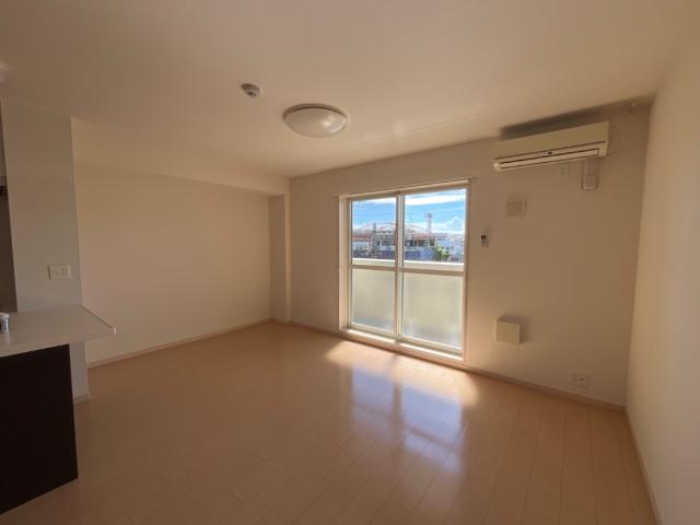 エテルナ・Ｓ　プエブロ405号室 リビング