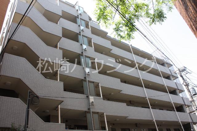 コスモ新井薬師駅前の外観画像