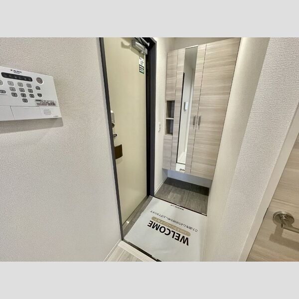 ディーシンシア202号室 玄関