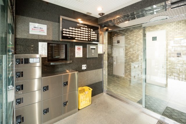 ライオンズマンション方南町第２3階 エントランス