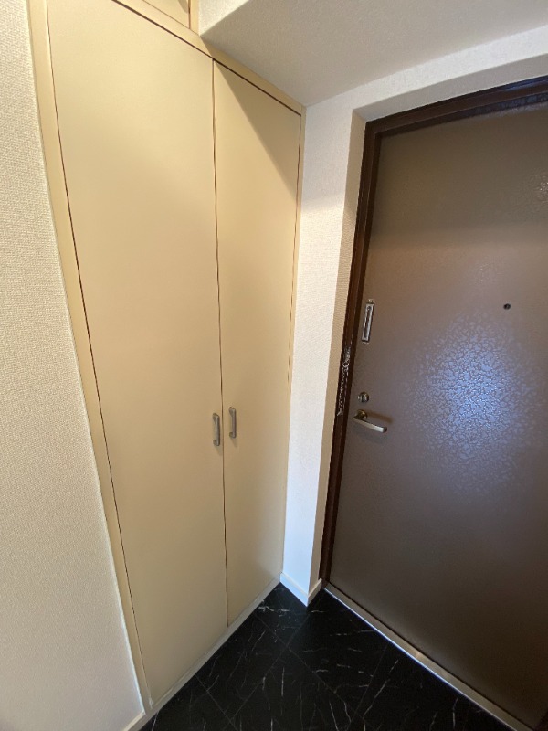 ライオンズマンション元町3階 玄関