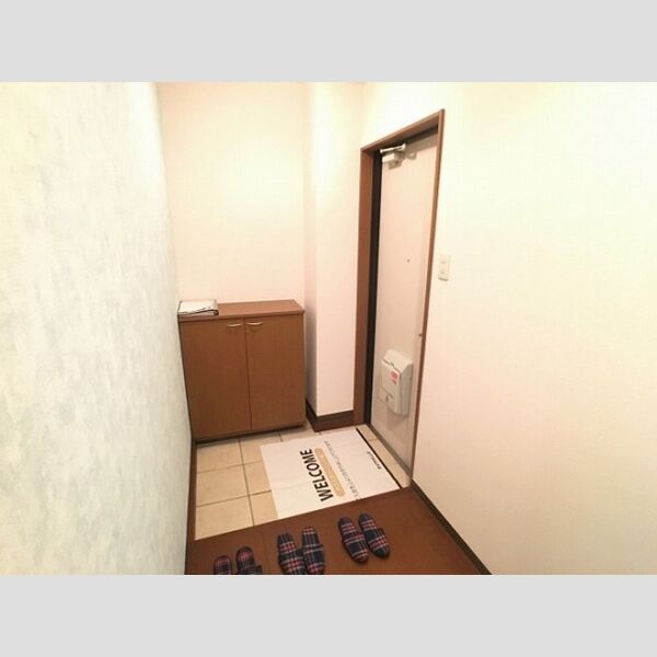 メゾン南台 玄関