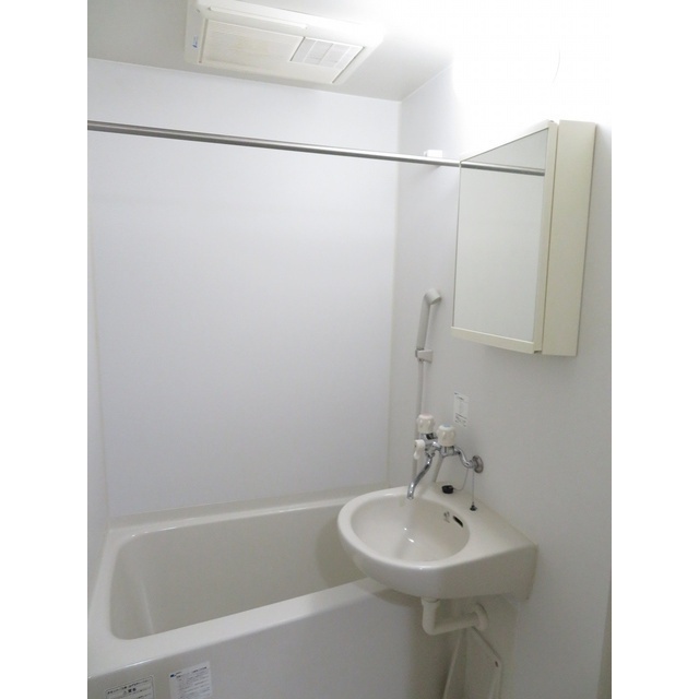 ウィンズ上永谷Ｃ棟0203号室 バス