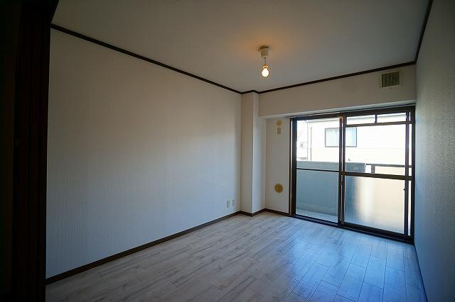 ピア・グランデ弐番館2階 同建物別部屋の参考画像