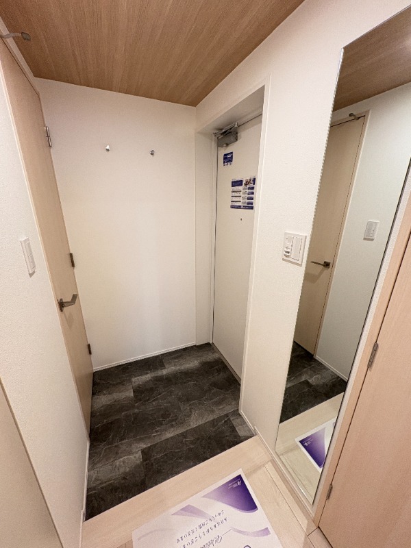 レジディア日本橋馬喰町 玄関