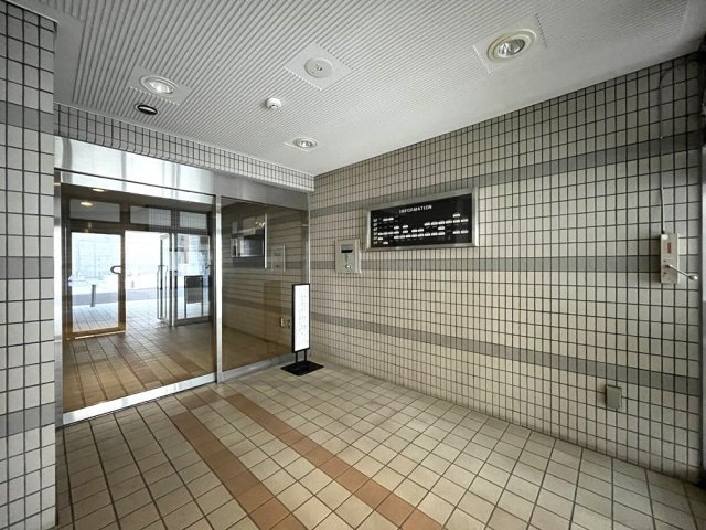 ライオンズマンション武蔵新城駅前 エントランス