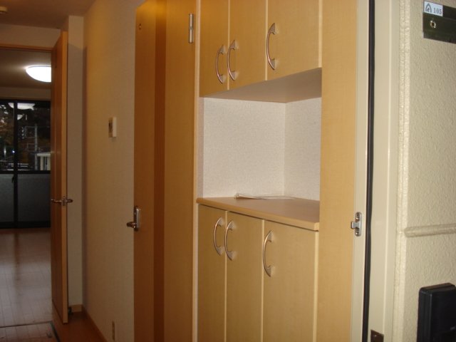 ハイツコスモス106号室 玄関