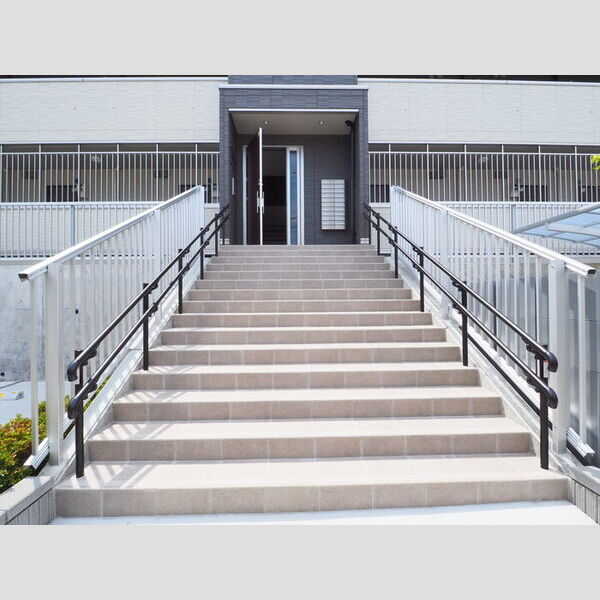 Sky Court エントランス