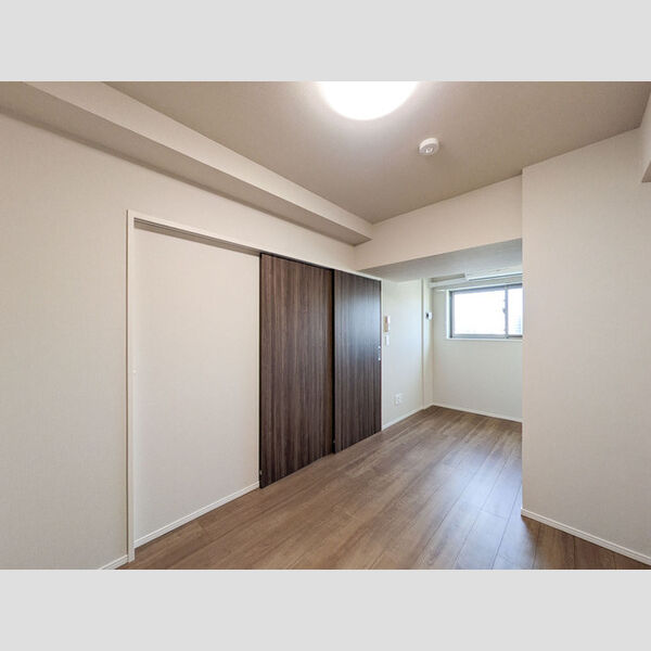 サンジョイアゼロ610号室 洋室