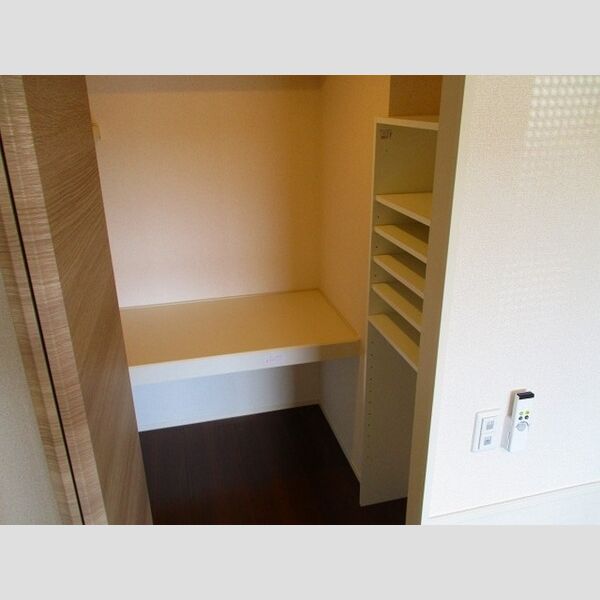 ハーモニックコート羽鳥野　B 収納