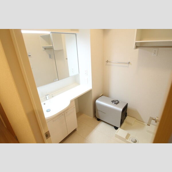 ディアコート本木305号室 洗面