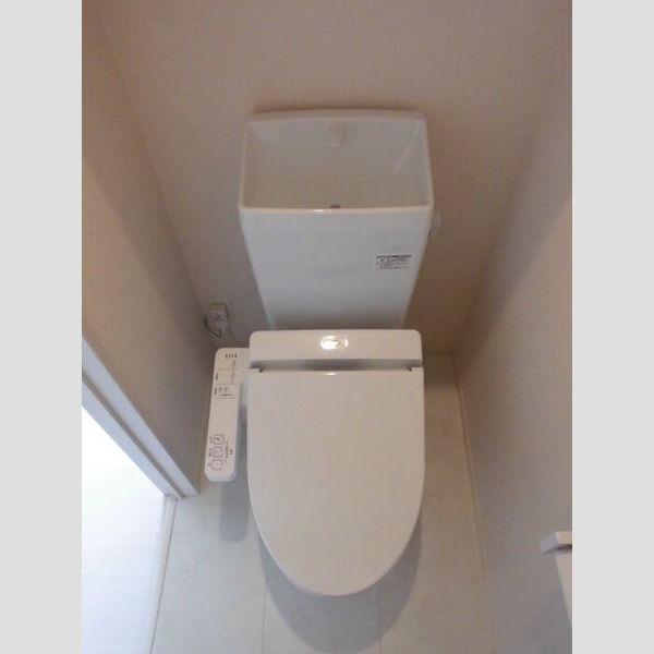 テラスハウス 温水洗浄暖房便座つき♪