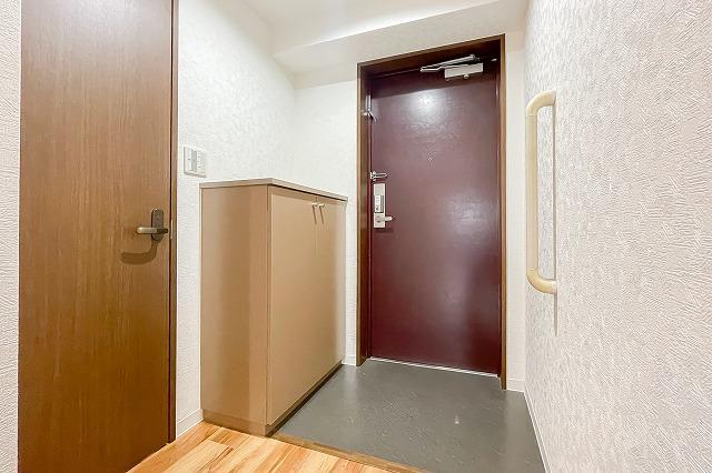 サンセゾンI3階 玄関