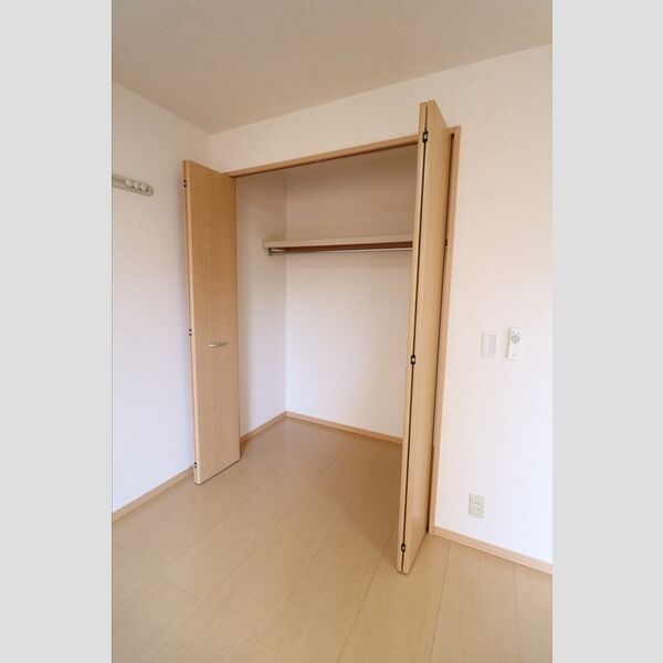 ヴェルドミールSAKAE205号室 同建物別部屋の参考画像