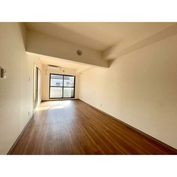 リバティハウス303号室 リビング