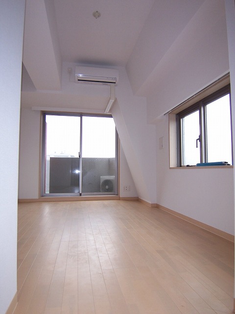 ARTESSIMO LINK BE'RIS 内観