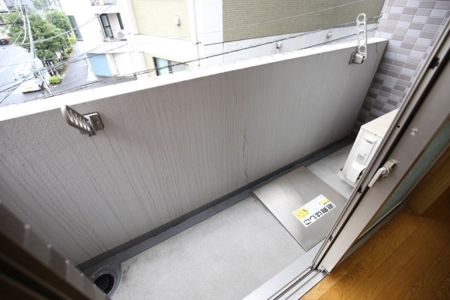 スカイコートお茶の水女子大前第２ バルコニー