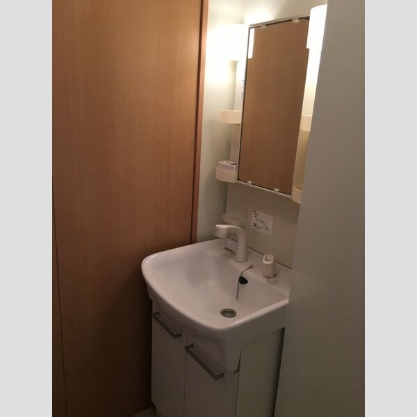 ロイヤルコート 洗髪洗面化粧台♪