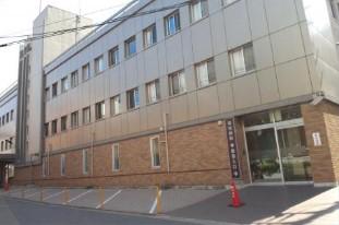 ラフィネ　柏 医療法人聖峰会岡田病院まで342ｍ