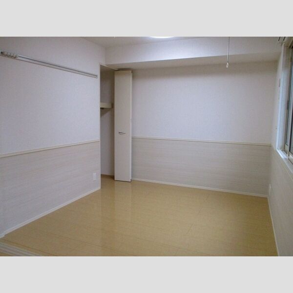 グランパルクB102号室 洋室