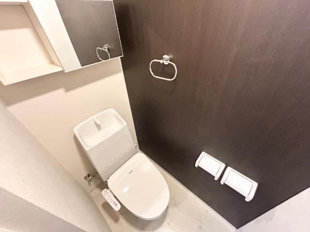 グラン　ジャルダン102号室 シャワー付トイレ