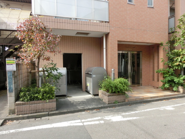 トラストコート立川0201号室 ロビー