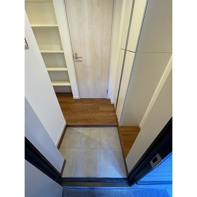 エクセラン馬橋north 玄関