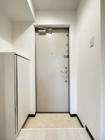 ベイコート2階 玄関