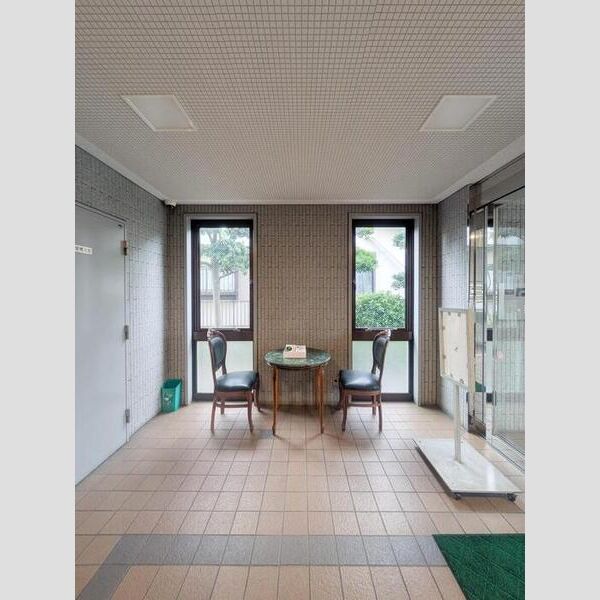 グランソレイユ大宮502号室 エントランス