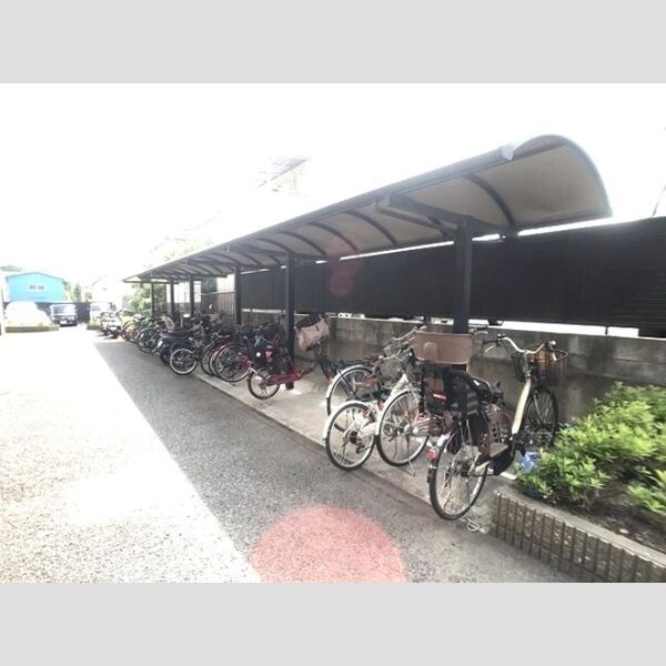 トマトノワ 駐輪場