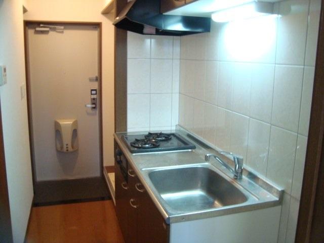 ソレイユ御幸105号室 キッチン