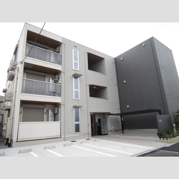 D-Raffine302号室 外観