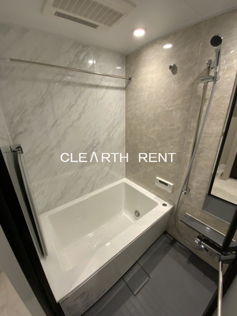 コンシェリア目黒本町 ＴＨＥ ＲＥＳＩＤＥＮＣＥ 追い焚き機能付きバスルーム/足を伸ばせる広々タイプ