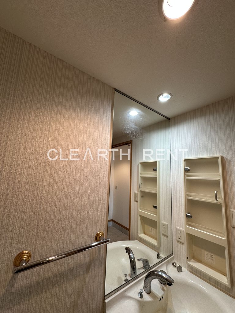 グランステューディオ経堂4階 内装中！