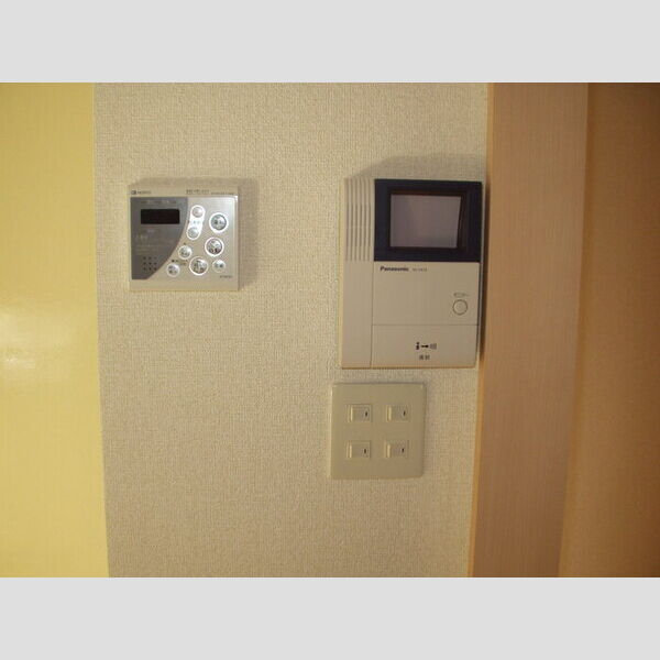 プリーマヴェール　B 追い焚き給湯・TVインターホン