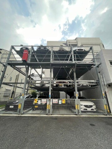 ジェノヴィア横浜鶴見市場スカイガーデン2階 駐車場