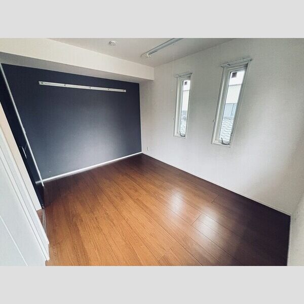 パレス境南町301号室 洋室