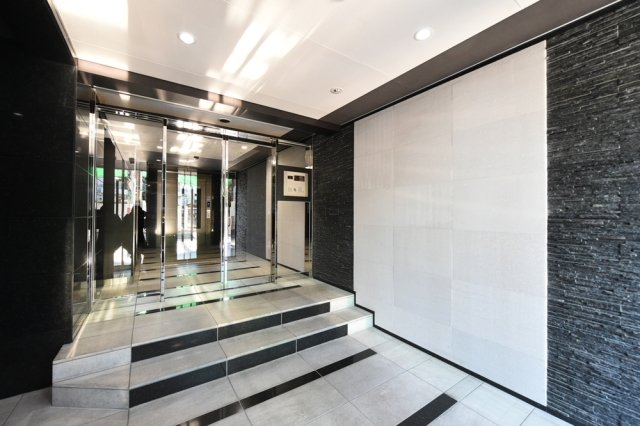 ロアール豊島長崎1階 エントランス