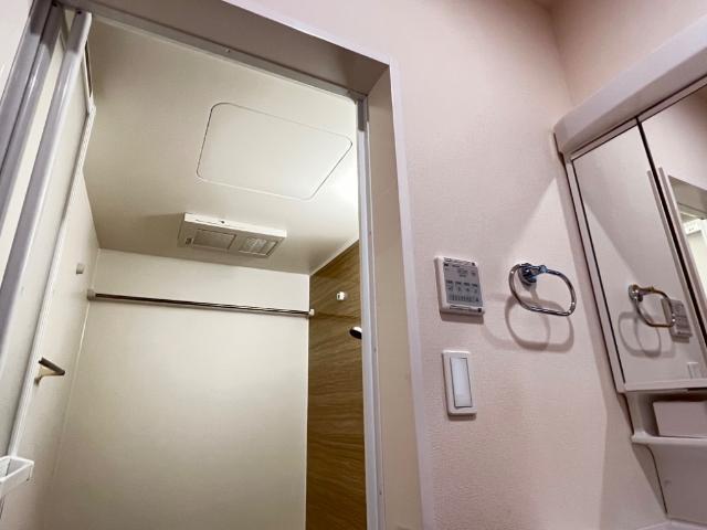 厚木市下川入新築アパート205号室 浴室乾燥機（イメージ）