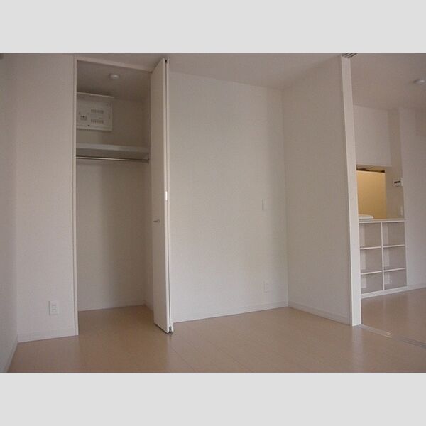 セジュール保塚A 6帖洋室のクローゼット