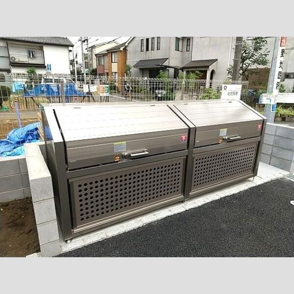 サニークレスト106号室 敷地内ゴミBOX