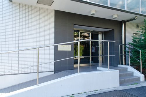 レジディア中野富士見台5階 エントランス